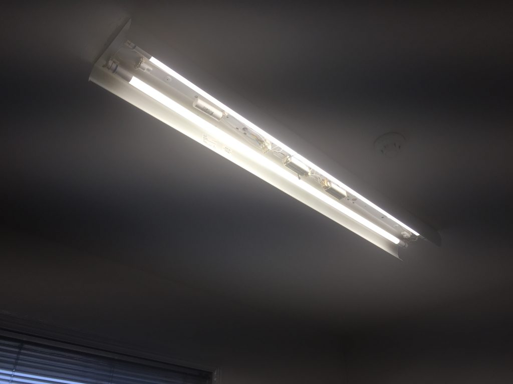Installation of the office lighting with Philips Master LED Tube installed